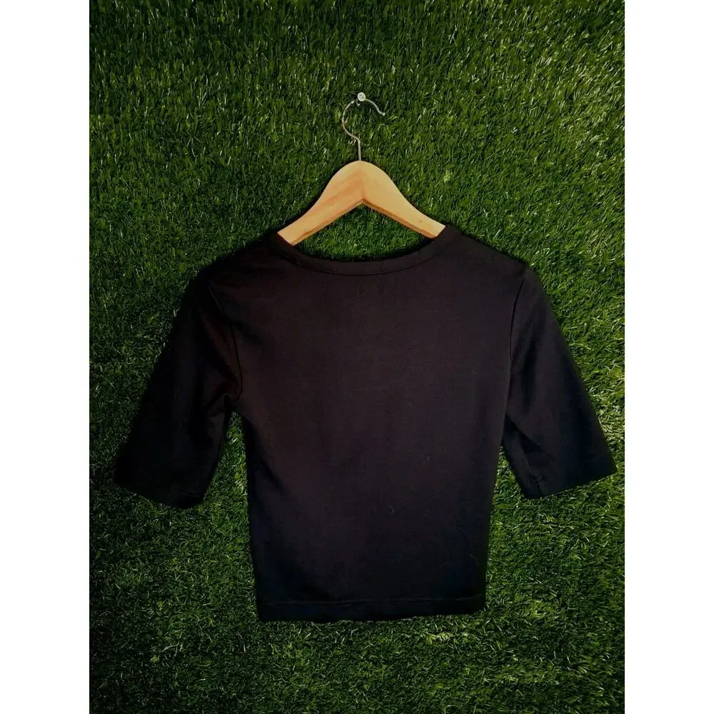 Nike Sportswear Essentials Women's 1/2-Sleeve Cutout Top Black XS FB8282-010